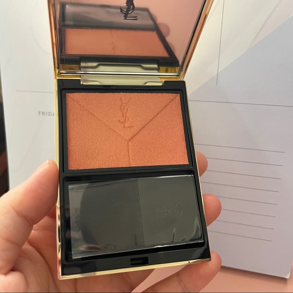 YSL Couture Blush-04 - Picture 3 of 4